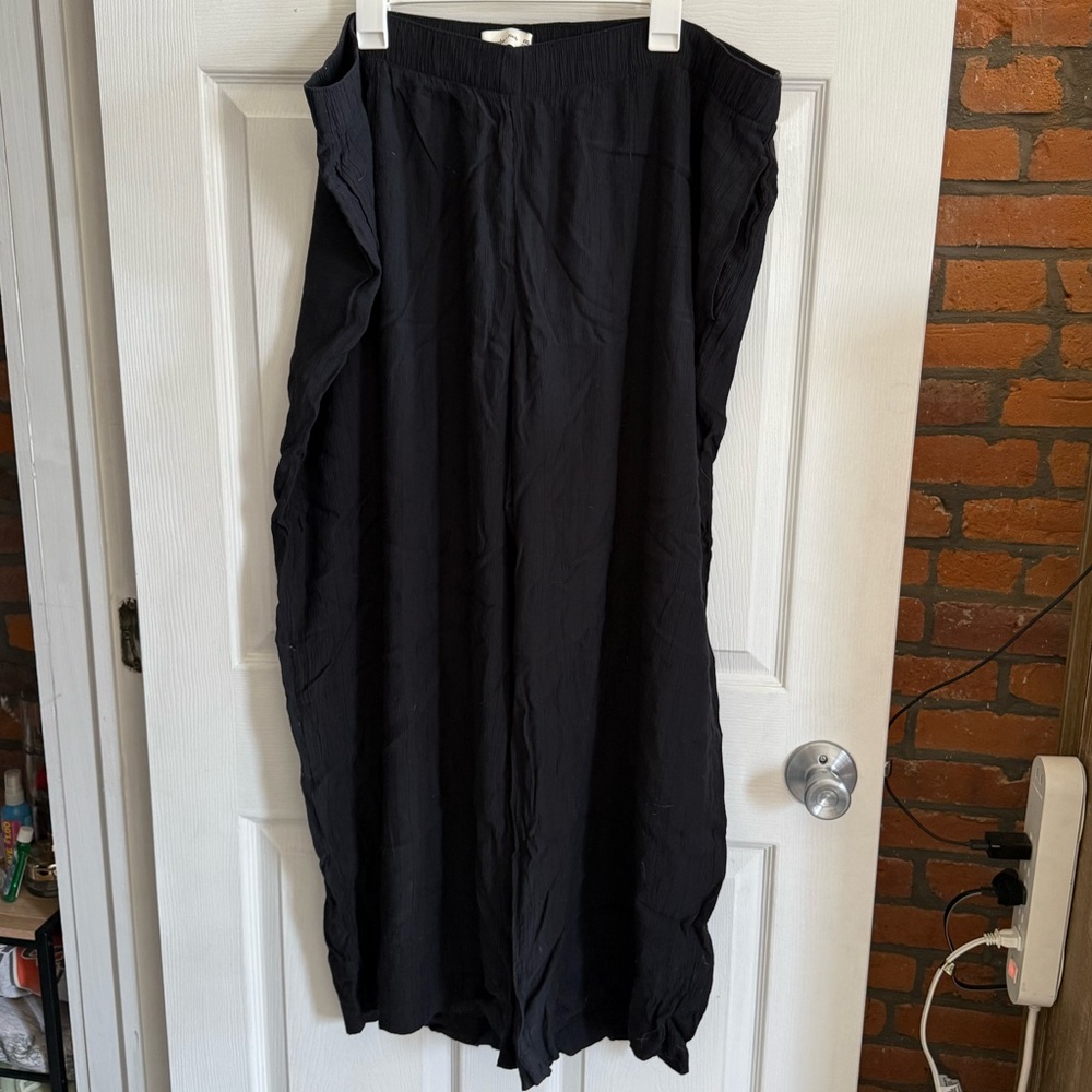 Abercrombie Crinkled Texture Pull On Pant
